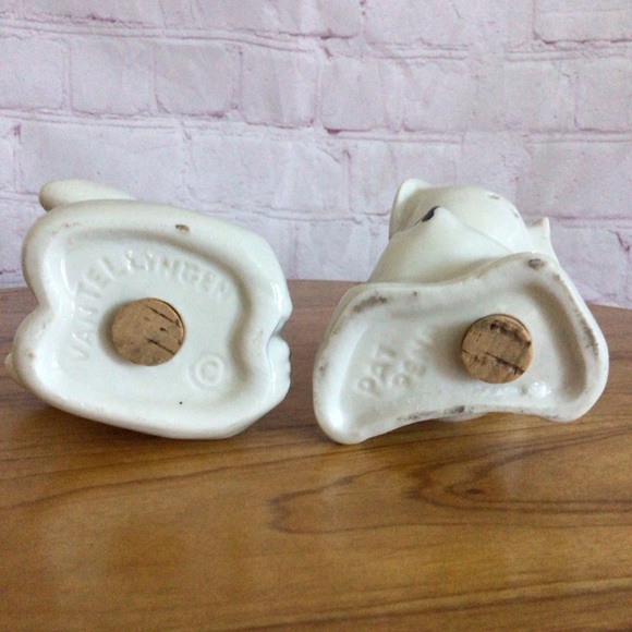 Vintage Van Tellingen Boy and Puppy Salt and Pepper Shaker Pair - Picture 9 of 9